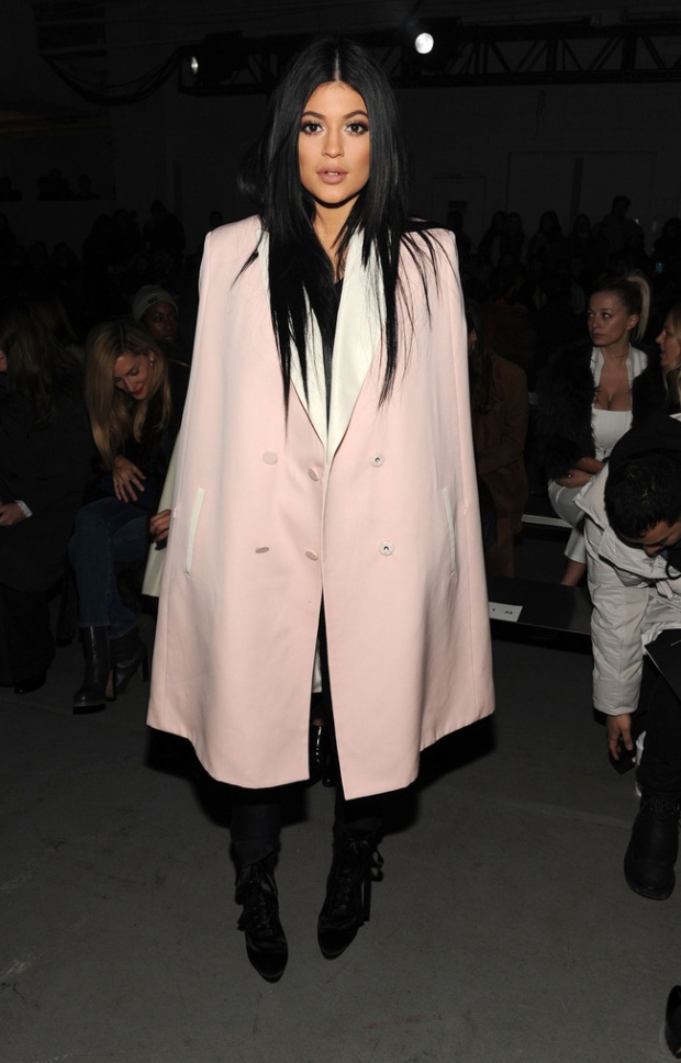 2-kylie-jenner-attends-philip-lim-show-as-amber-rose-feud-rages-on-650